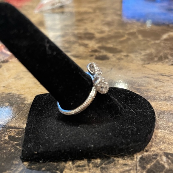Bow Shaped Sterling Silver Ring 💍 Size 7 - Picture 5 of 10